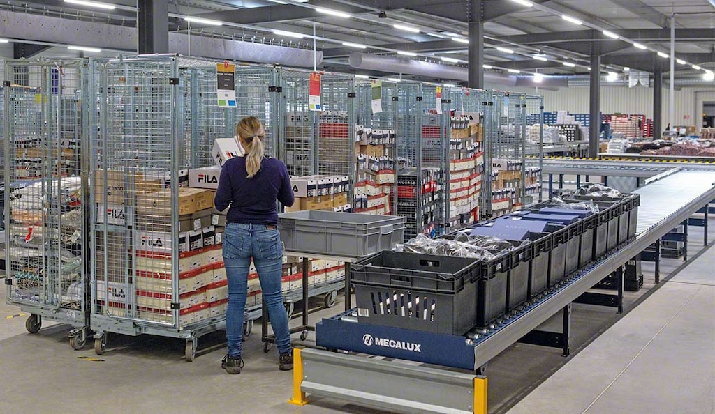 E-commerce is expected to account for 25% of total worldwide sales by 2025