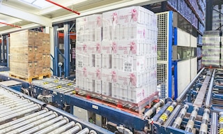A half pallet is a load unit used extensively in logistics and warehousing