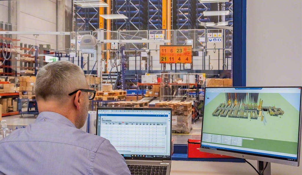 Warehouse management systems ensure real-time product traceability