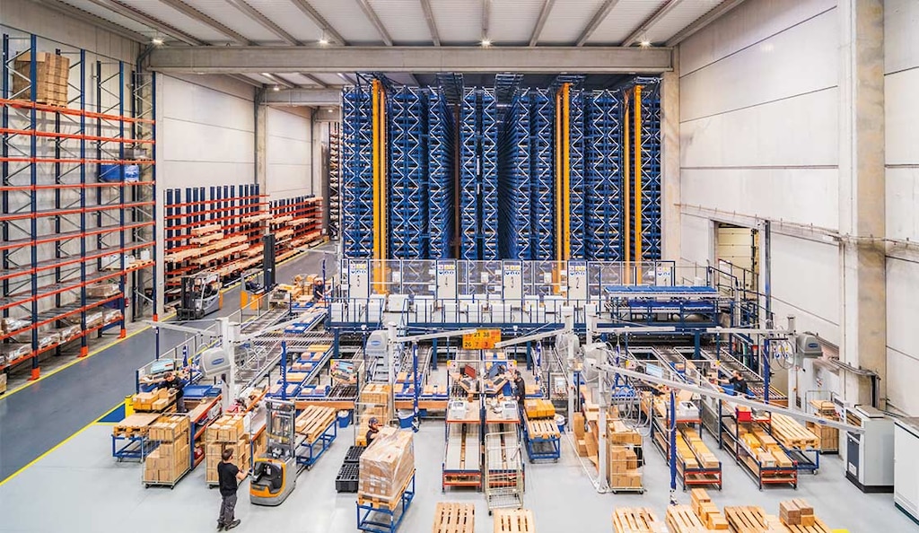 One of logistics’ primary goals is to minimize storage and material handling costs