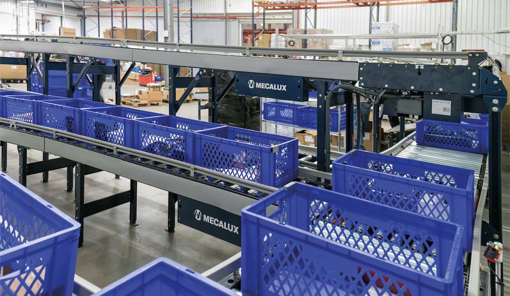Algam streamlined musical instrument handling with a box conveyor system