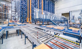 Supply chain: What is it, and how do you design one for your business? Supply chain: What is it, and how do you design one for your business?