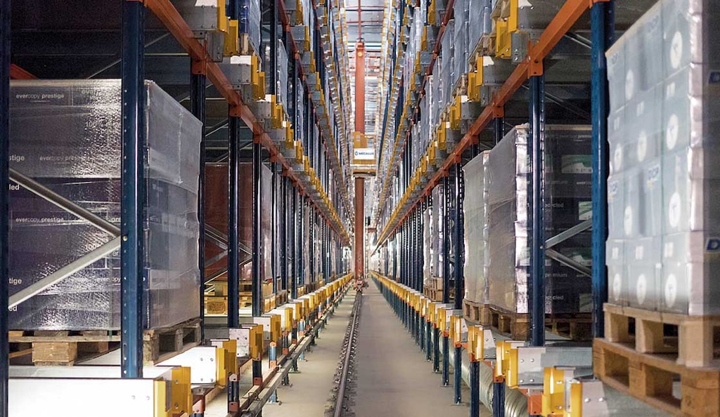 The Automated Pallet Shuttle is an ideal solution for high-turnover products