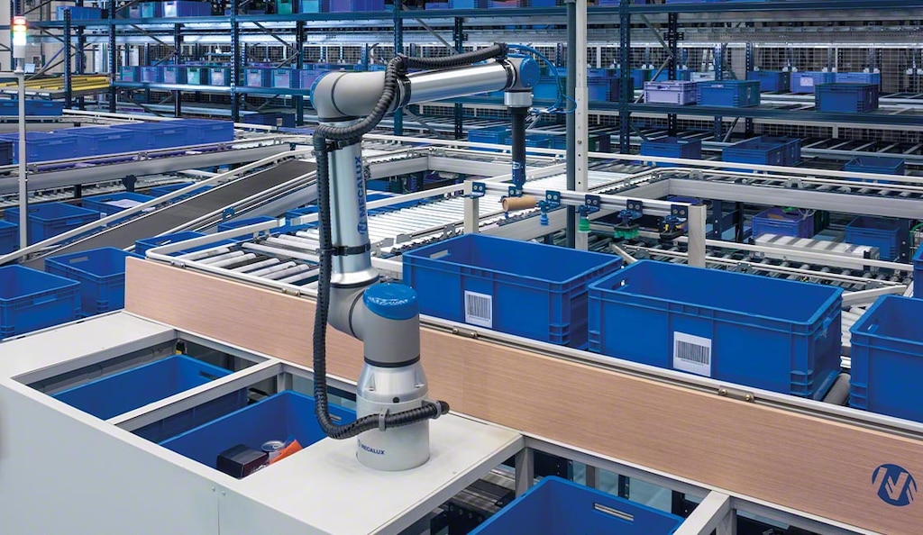 In warehouse order picking, there are several options for replacing manual operations with automated solutions