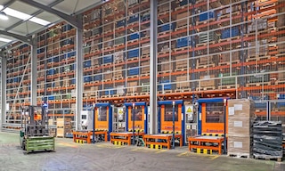 A warehouse tracking system enables companies to monitor their inventory