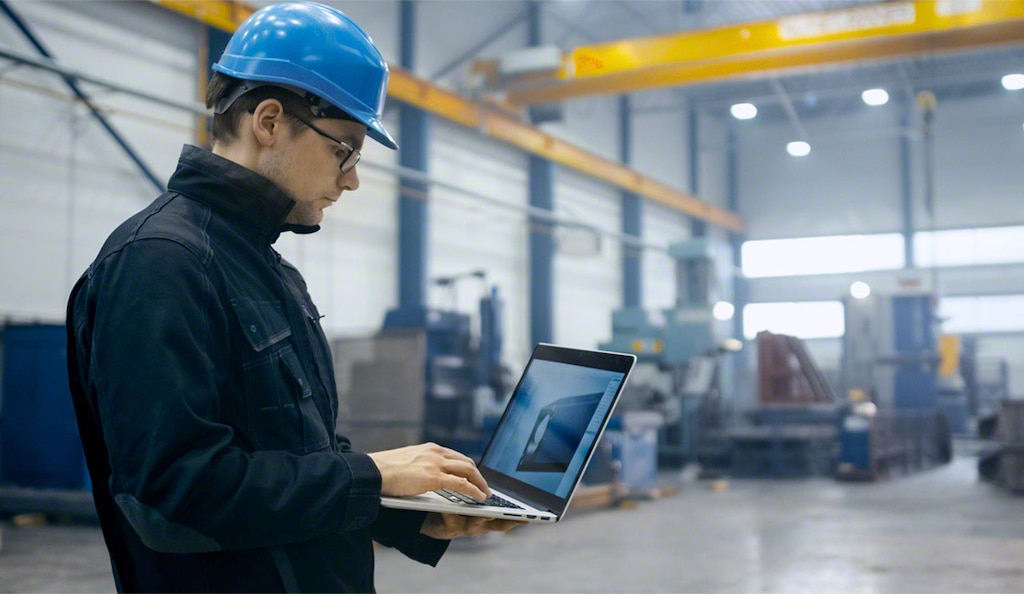 CMMS software measures the efficiency of maintenance tasks through customized reports