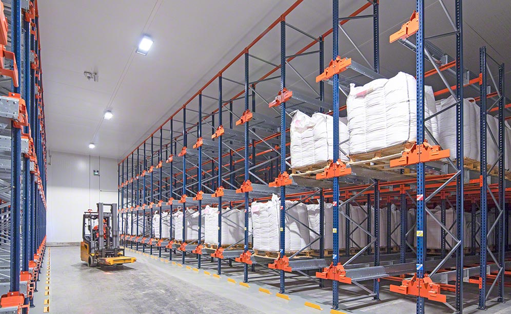 Bayer's warehouse in Trèbes with Pallet Shuttle system racking