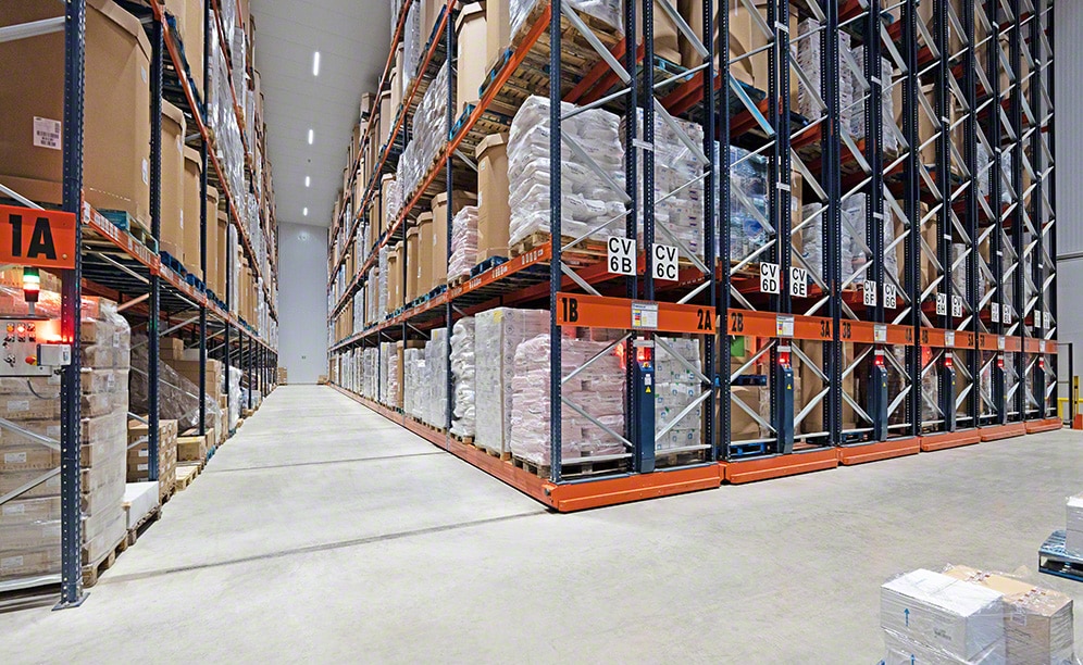 Montfrisa's frozen food warehouse with mobile racking