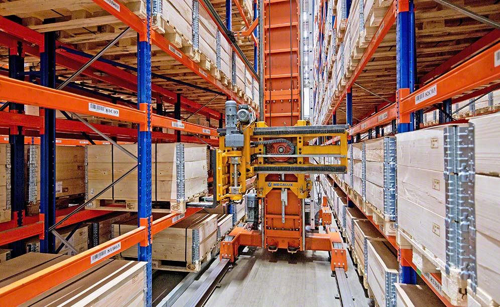 Trilateral stacker cranes manage IKEA Components' goods