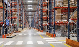 Up to 18,000 orders daily in Sportisimo’s new multichannel warehouse Up to 18,000 orders daily in Sportisimo’s new multichannel warehouse