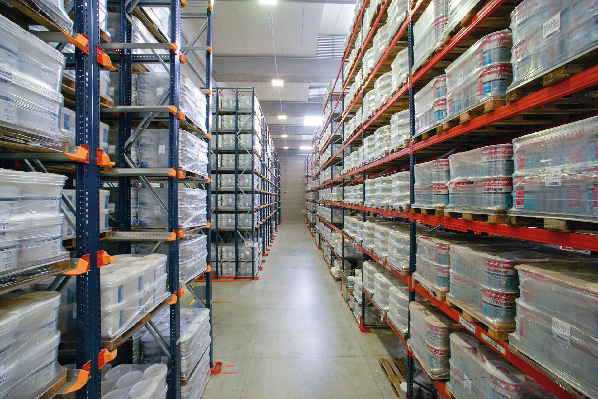 This installation combines selective pallet rack with high-density drive-in racking