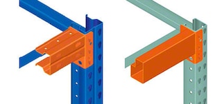 Drive-in pallet racking top tie beam