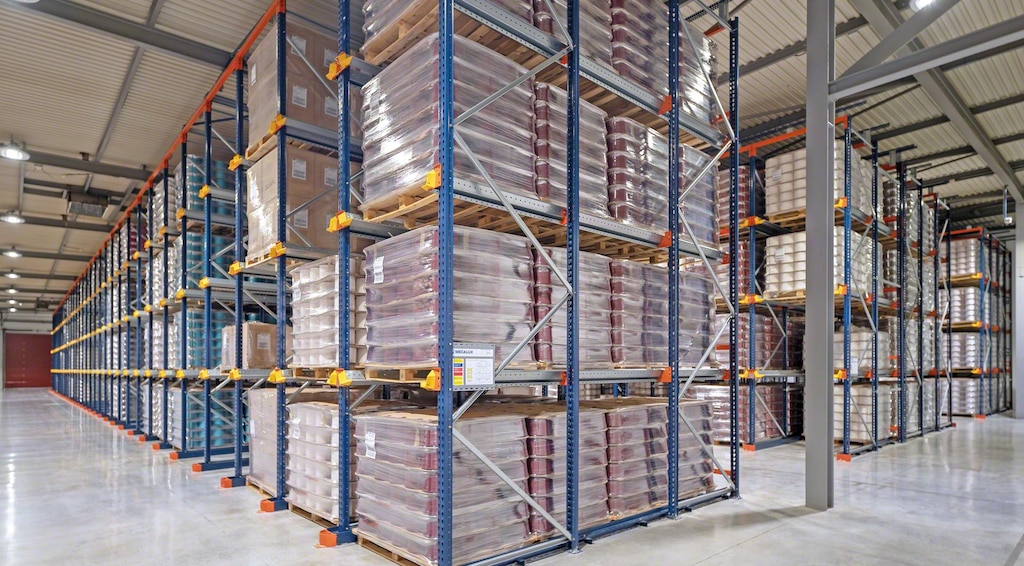 Drive-In/Drive-Through Pallet Racking