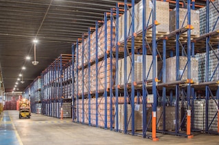 Drive-in pallet racking considerably increases a facility’s capacity Drive-in pallet racking considerably increases a facility’s capacity