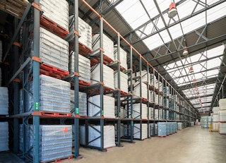 Drive-in racking can form the structure of rack-supported buildings