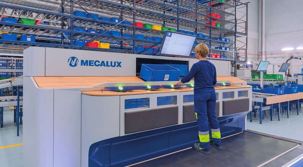 High-Performance Pick Station