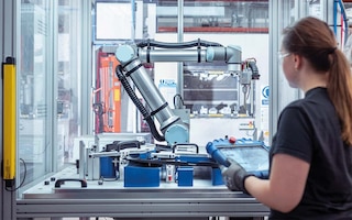 Chirag Shah explains how AI agents can automate and personalize complex tasks