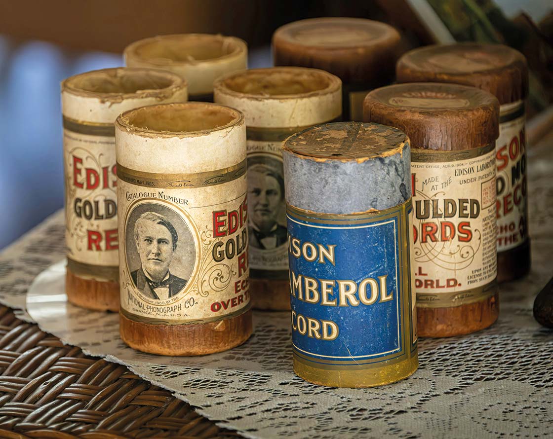 History of labels: From ivory to NFC - Interlake Mecalux