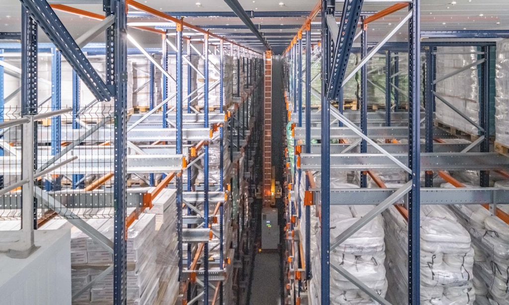 The new automated warehouse in Rianxo will store canned seafood