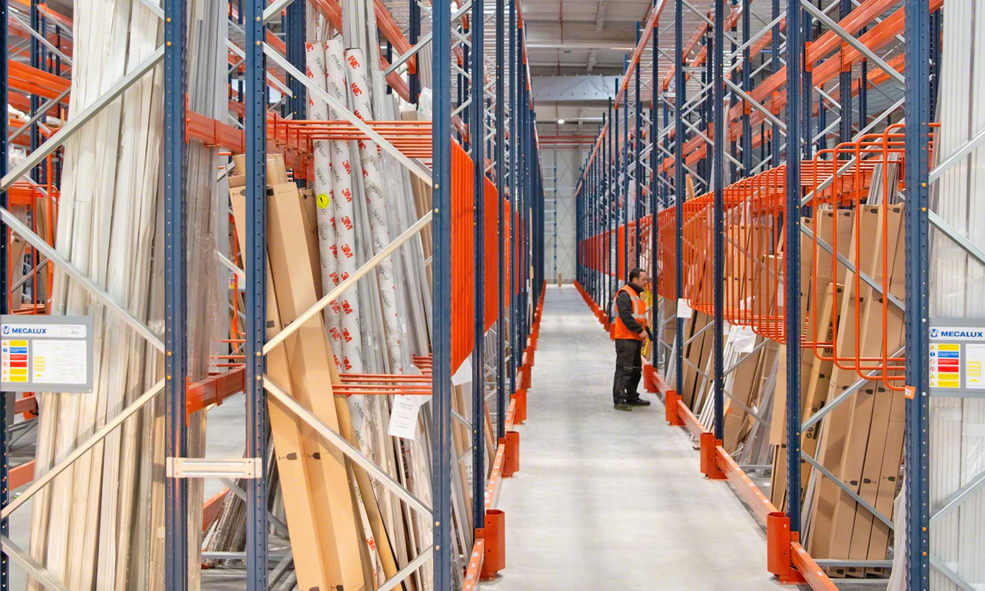 New Legallais warehouse in France with Mecalux racking