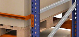 Pallet rack backstops prevent unit loads from falls and collisions