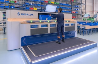 The pick station is ergonomically designed to enhance the order picking process