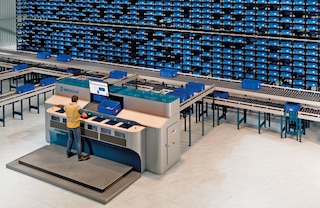 The high-performance pick station can be integrated with the Shuttle System to speed up order picking