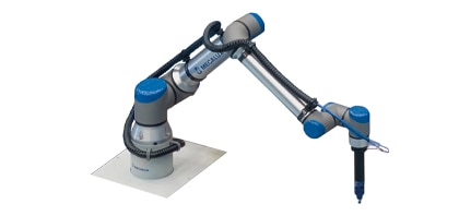 The industrial robotic arm operates with maximum efficiency