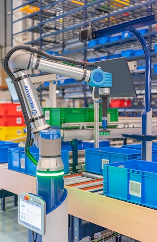 The versatile gripping device is designed to handle items of various shapes, surface finishes, and sizes