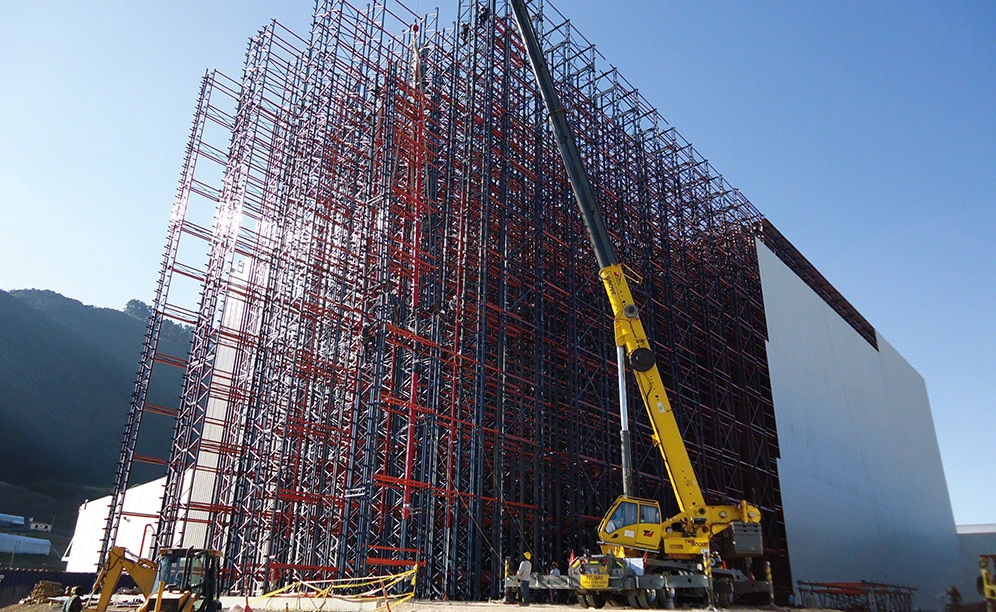 The racking must support the structure of the roof and facade of the building