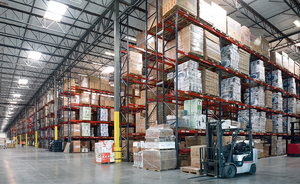 Delta Children’s new warehouse features 289,958 ft² of Interlake Mecalux bolted Selective Pallet Rack with 2,443 bays