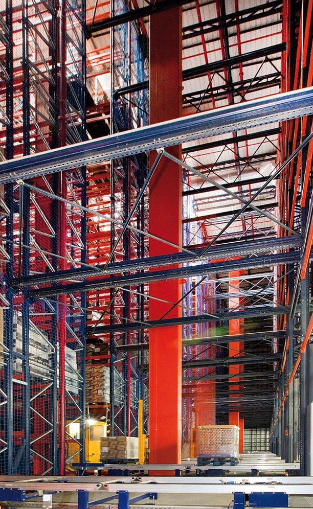 The warehouse optimizes the surface and achieves a capacity exceeding 40,300 pallets